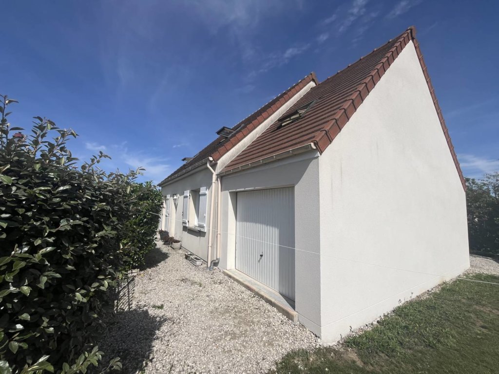 Maison à beton bazoche 105m²  1