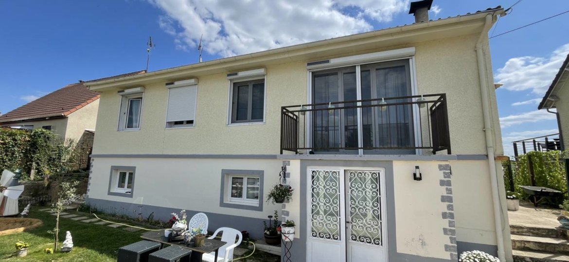 Maison à GASTINS 135m²  1