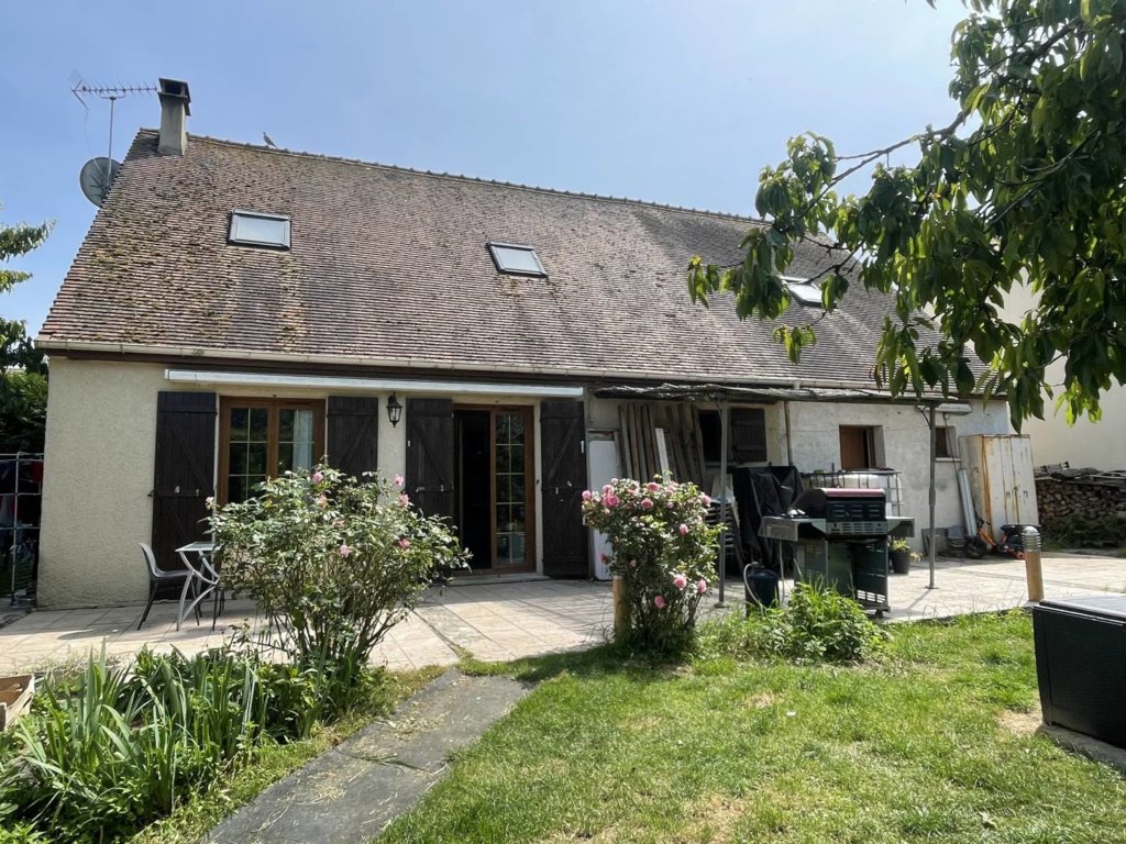 Maison à PECY 135m²  1