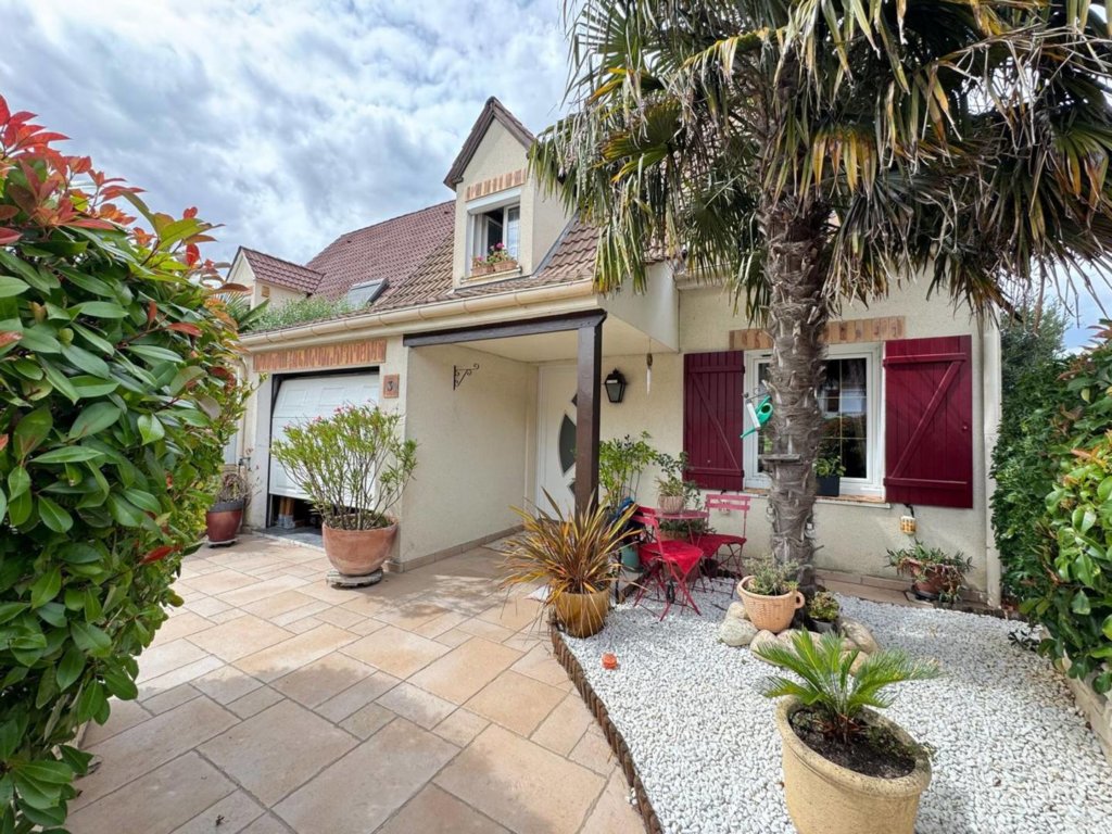 Maison à PONTAULT COMBAULT 95m²  1