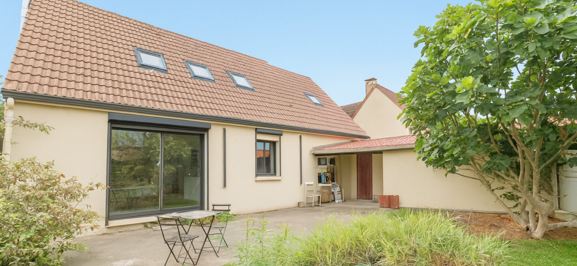 Maison à Fontenay-Trésigny 105m²  1
