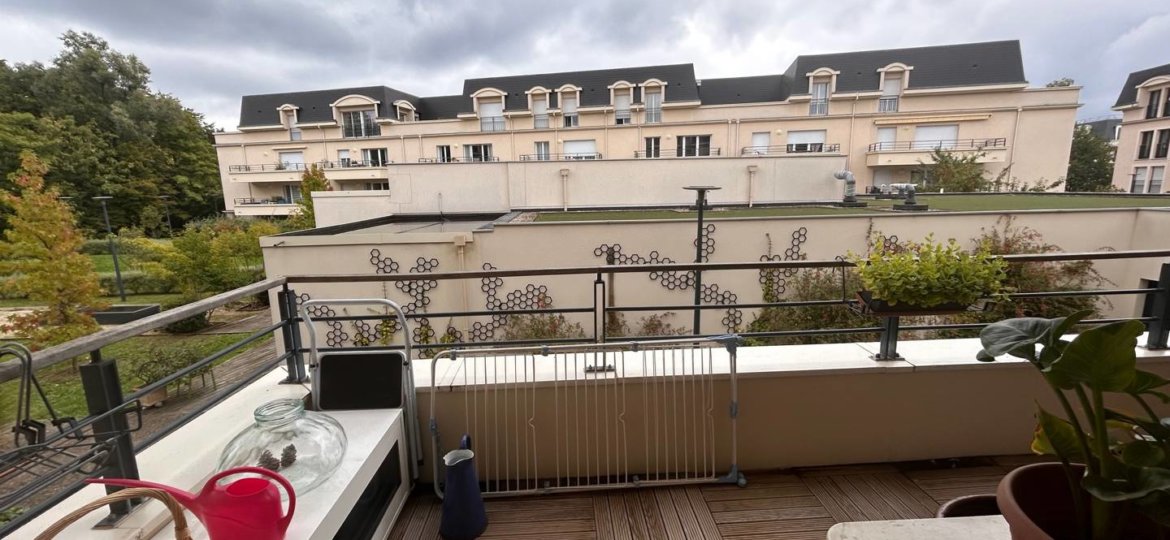 Appartement à Émerainville 40m²  1