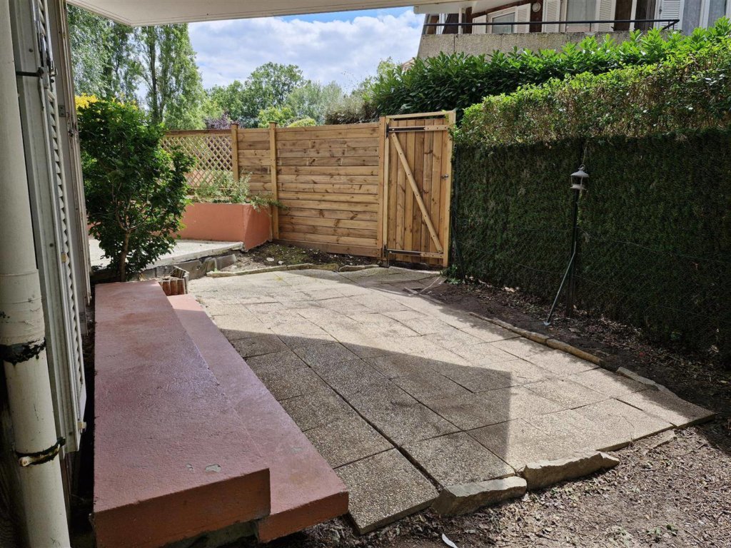 Appartement à Émerainville 97