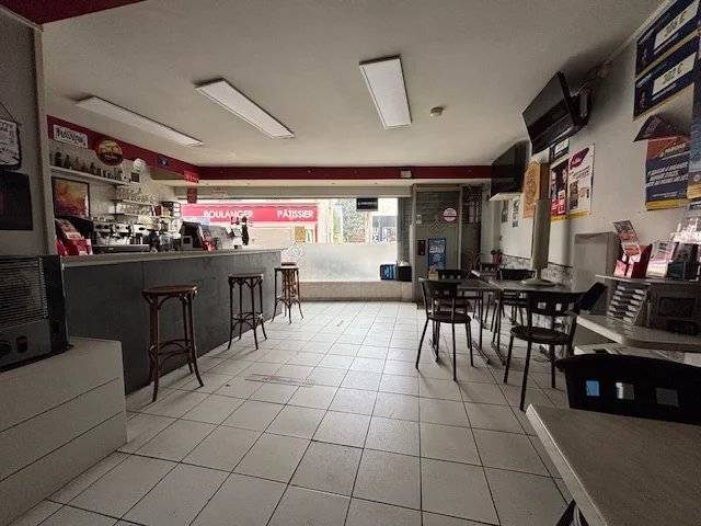 Industriel & commercial à Gretz-Armainvilliers m²  1