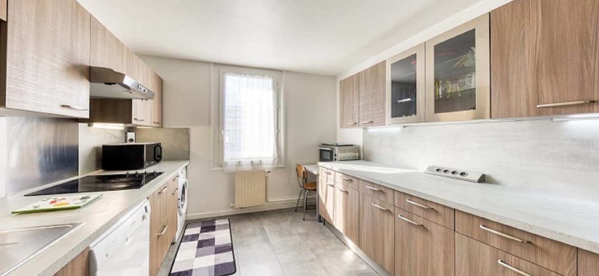 Appartement à ROISSY EN BRIE 85