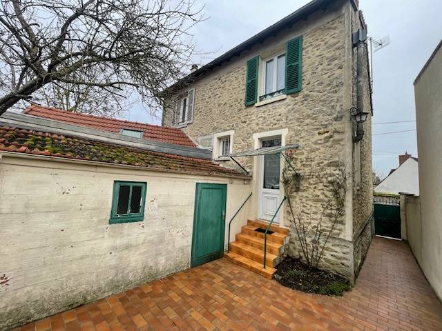 Maison à Tournan-en-Brie 50m² 1 1