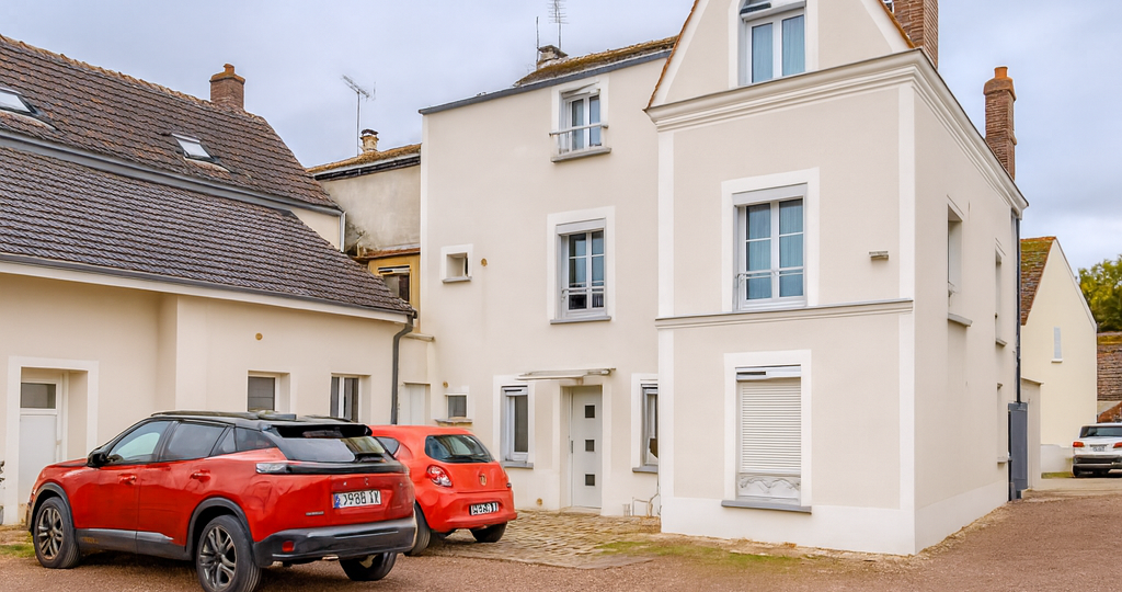 Immeuble à Fontenay-Trésigny 172