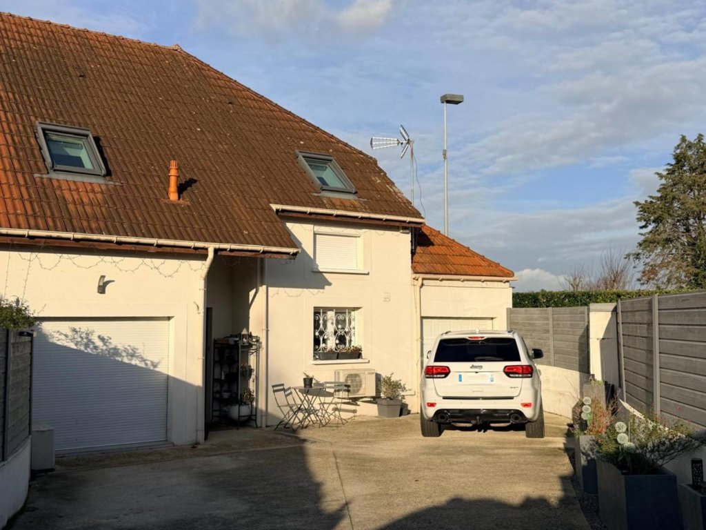 Maison à Chevry-Cossigny 138m² 1