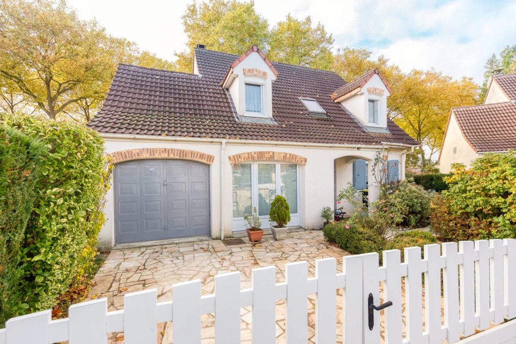 Maison à Ozoir-la-Ferrière 120m²  1