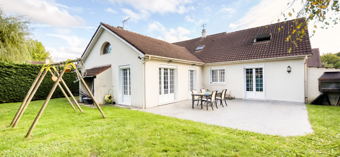 Maison à Ozoir-la-Ferrière 213m²  1