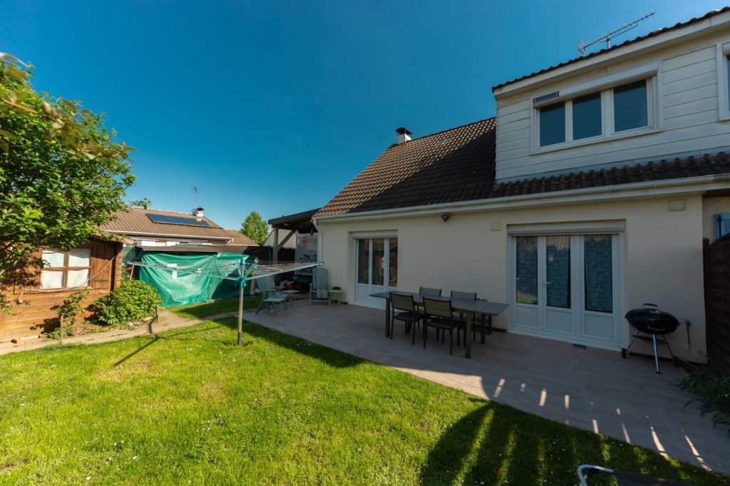 Maison à Roissy-en-Brie 92