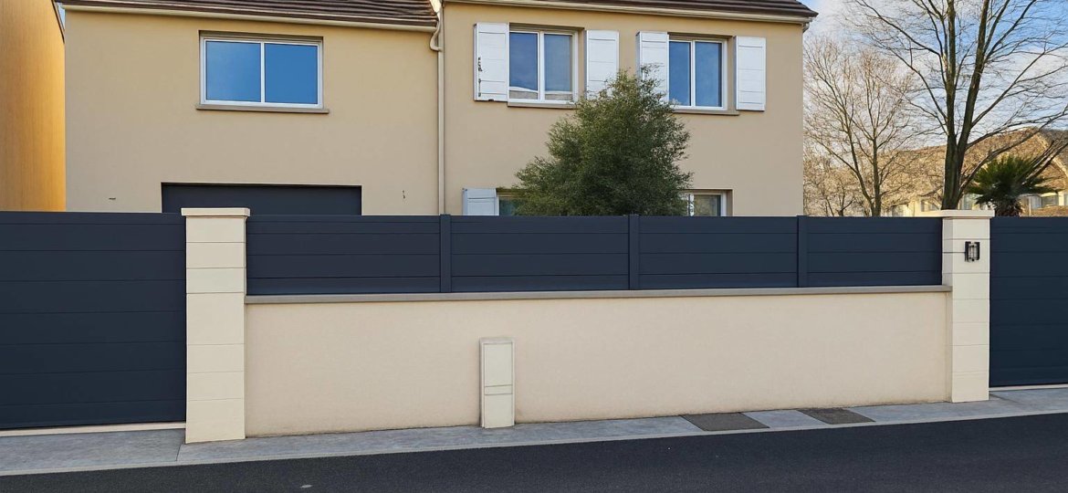 Maison à Crèvecœur-en-brie 140m²  1