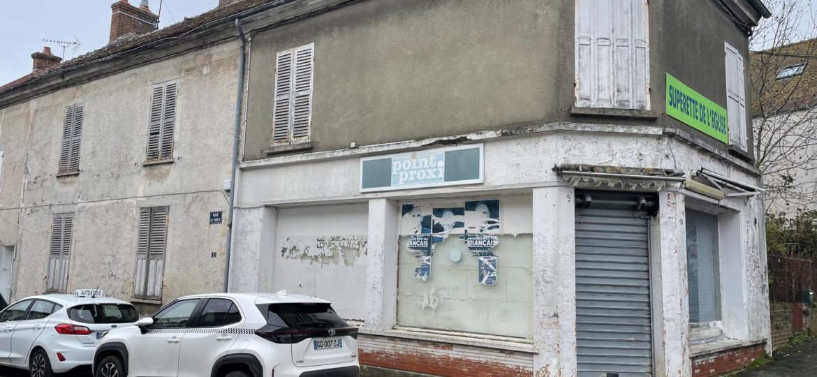 Immeuble à Jouy-le-Châtel m² 1 1