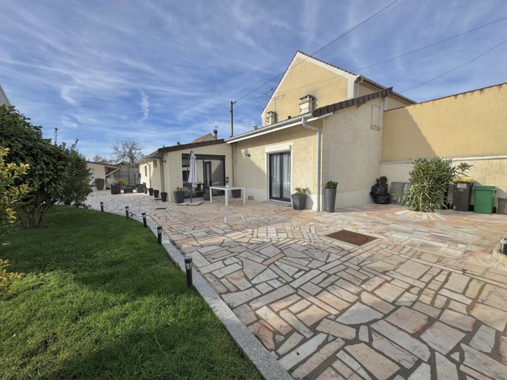 Maison à Ozoir-la-Ferrière 93m² 1