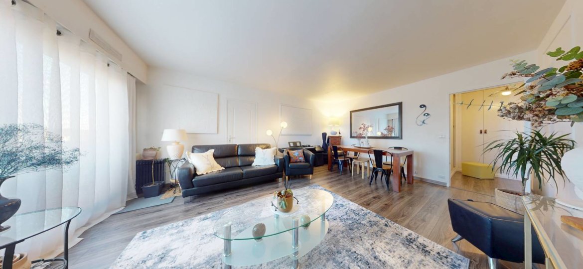 Appartement à ROISSY EN BRIE 84m²  1