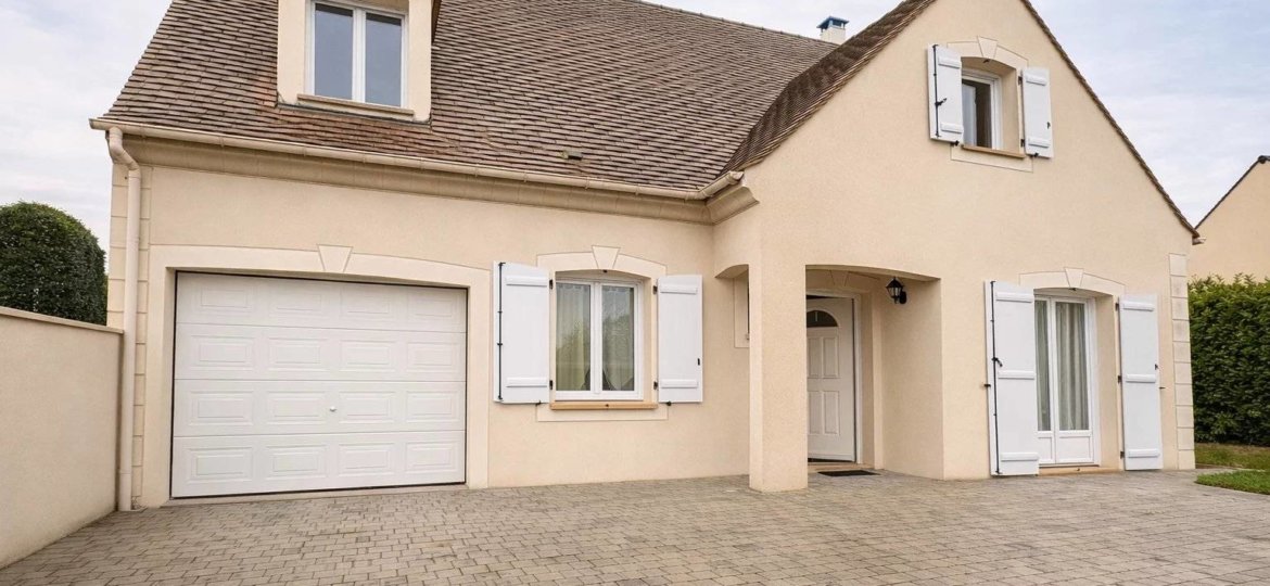 Maison à Presles-en-Brie 148m²  1