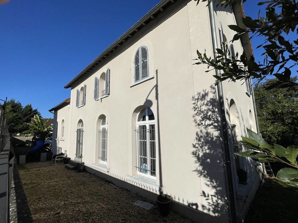 Maison à Chevry-Cossigny 172m²  1