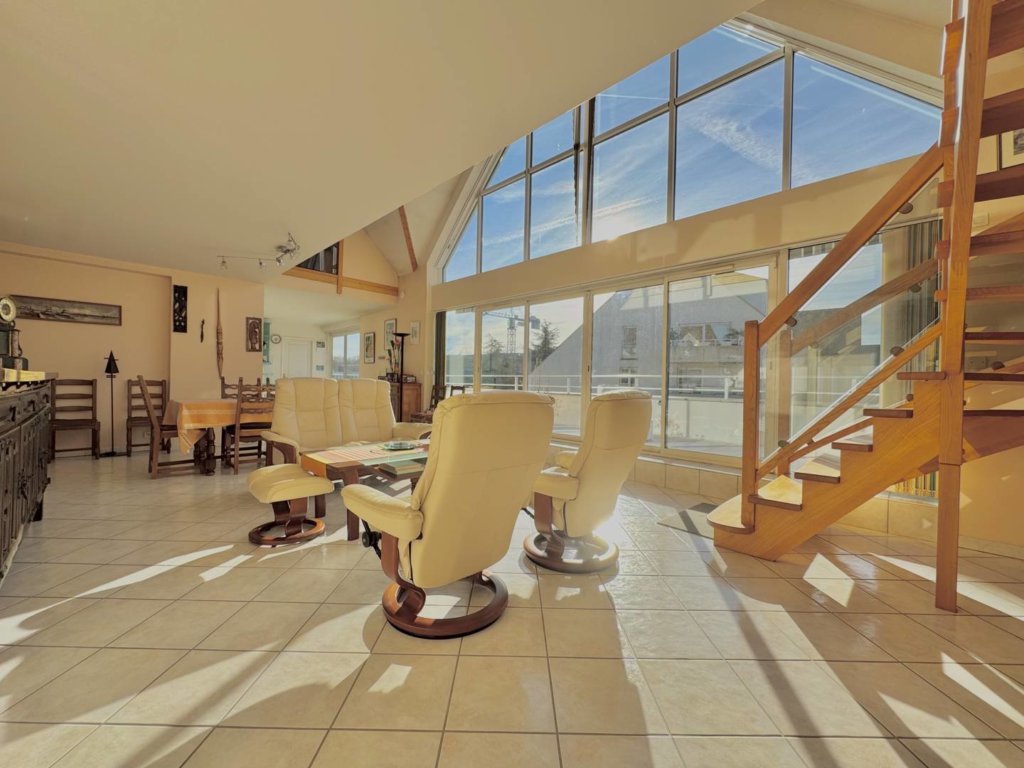 Appartement à Ozoir-la-Ferrière 162m²  1