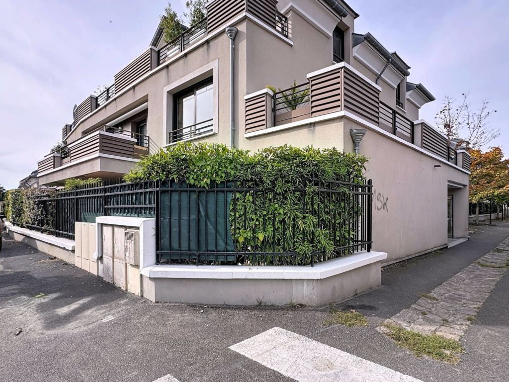 Appartement à CHEVRY COSSIGNY 102