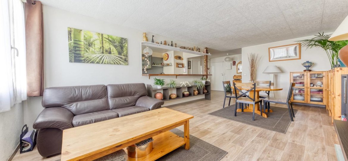 Appartement à ROISSY EN BRIE 72