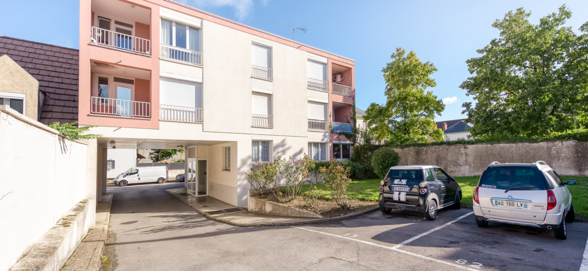 Appartement à ROISSY EN BRIE 78