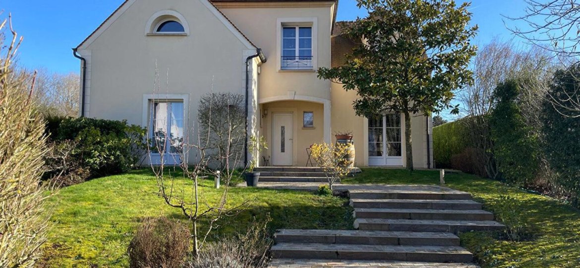 Maison à Grisy-Suisnes 170m²  1