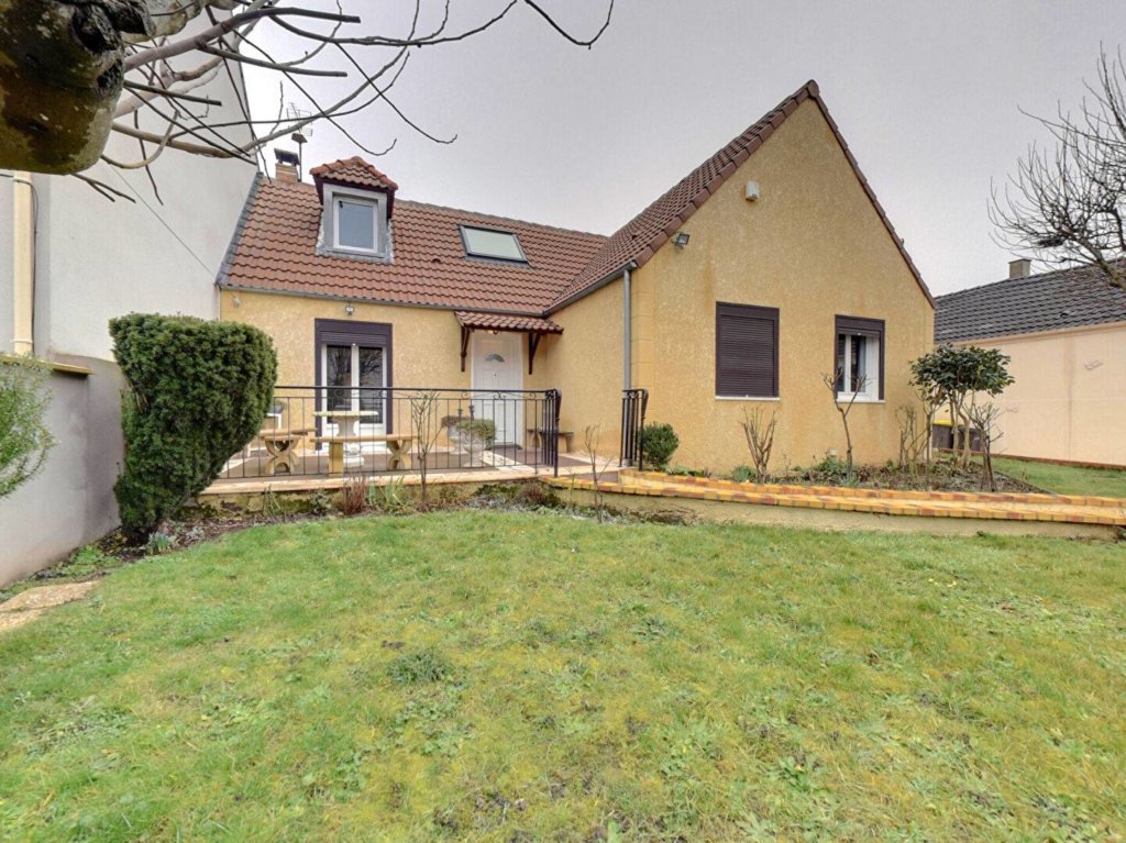 Maison à Favières 112m²  1