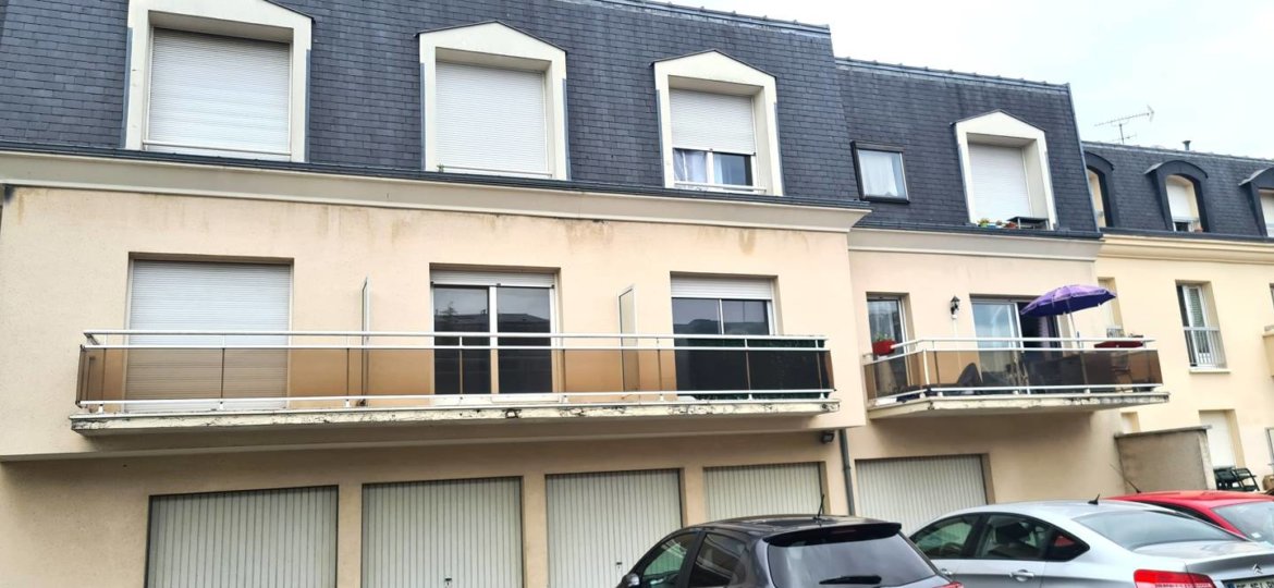 Appartement à PONTAULT COMBAULT 27