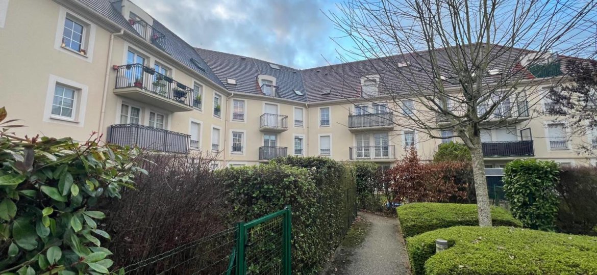 Appartement à Fontenay-Trésigny 42