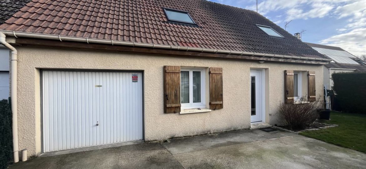 Maison à CHEVRU 85m²  1