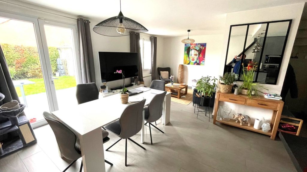 Maison à PONTAULT-COMBAULT 87m²  1