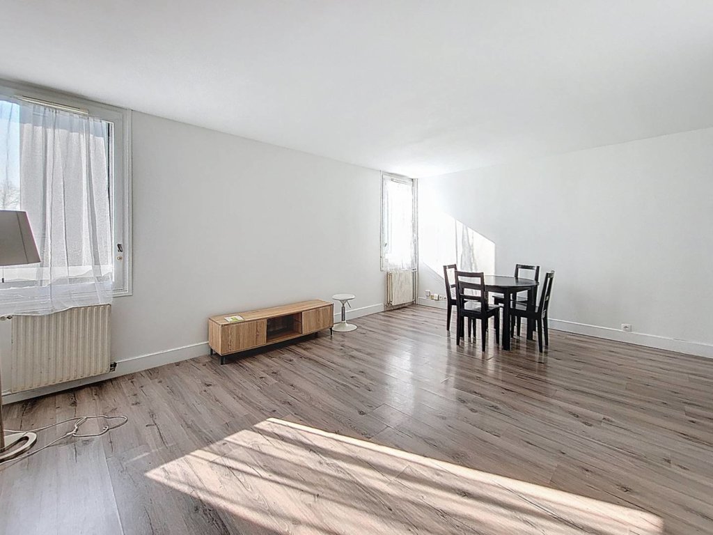 Appartement à Roissy-en-Brie 52m²  1