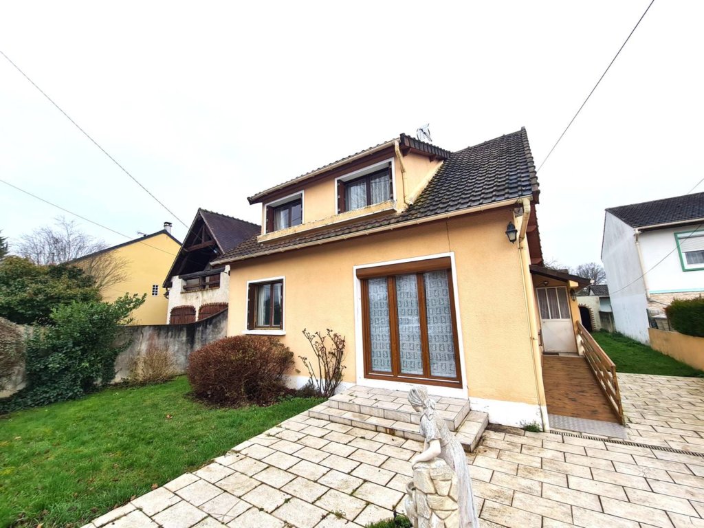 Maison à OZOIR LA FERRIERE 87m² 1