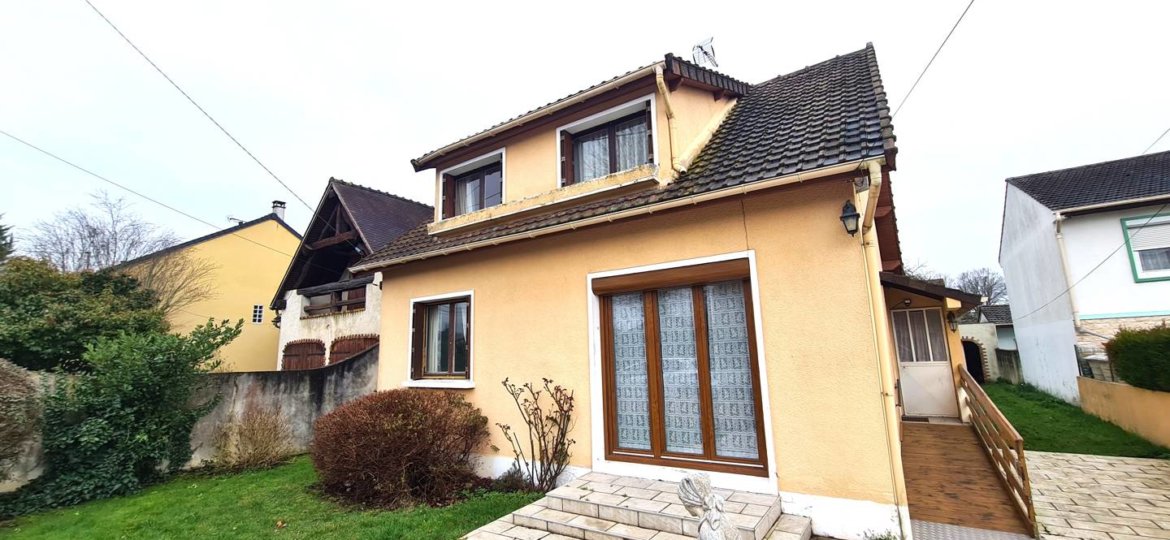 Maison à OZOIR LA FERRIERE 87m²  1