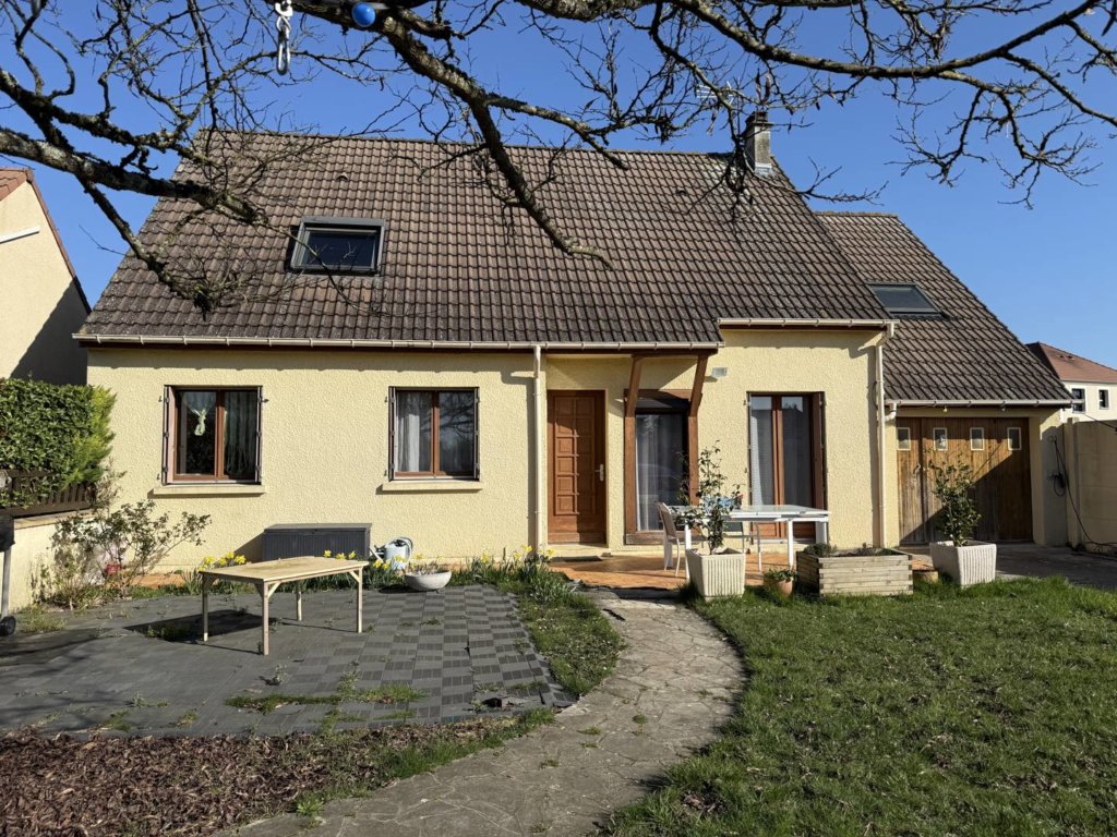 Maison à FONTENAY TRESIGNY 126m²  1