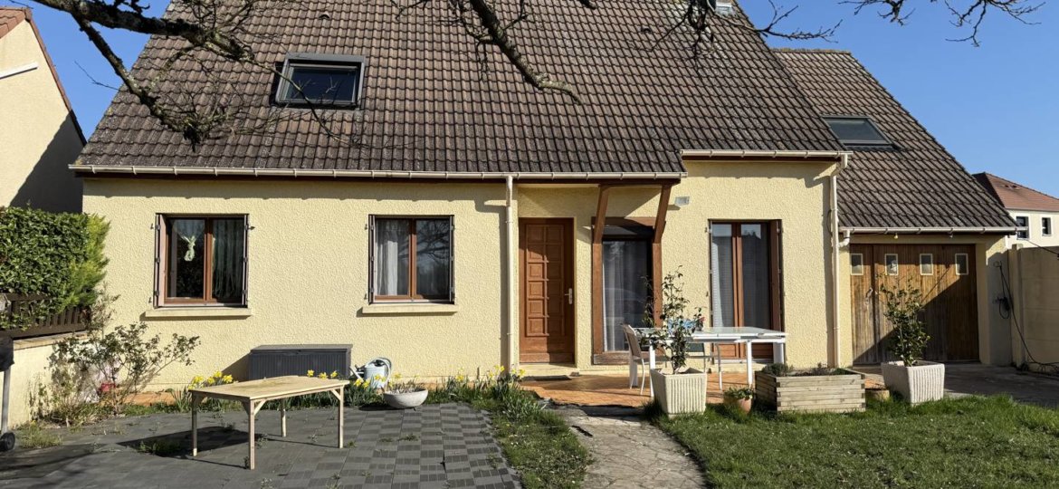 Maison à FONTENAY TRESIGNY 126m²  1