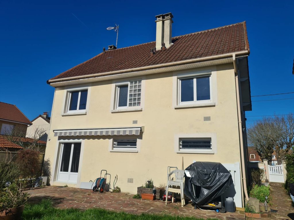 Maison à OZOIR LA FERRIERE 120m²  1