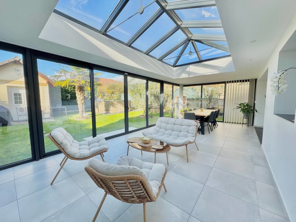 Maison à Chevry-Cossigny 150m²  1