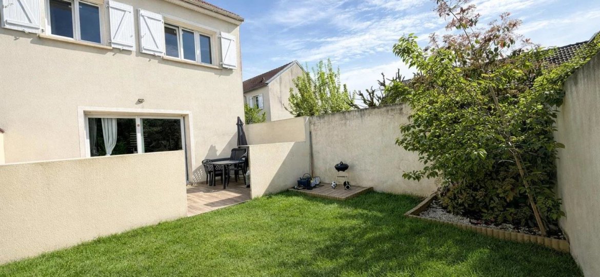Maison à Fontenay-Trésigny 85m²  1