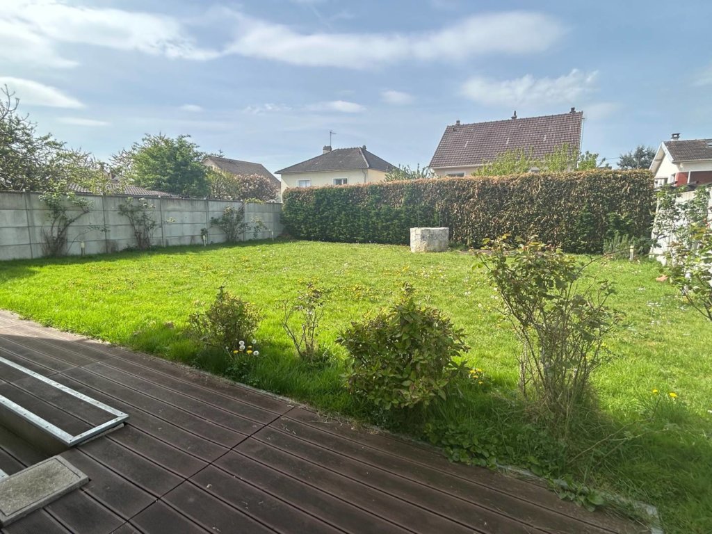 Maison à Pontault-Combault 133m²  1