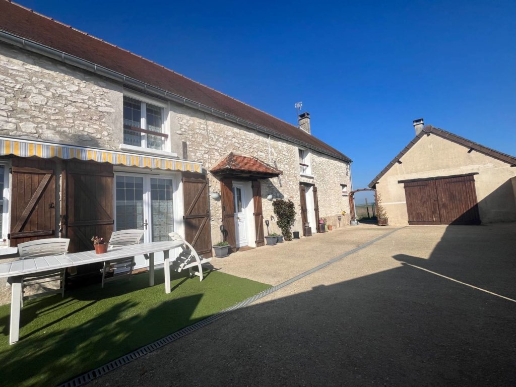 Maison à AUGERS EN BRIE 174