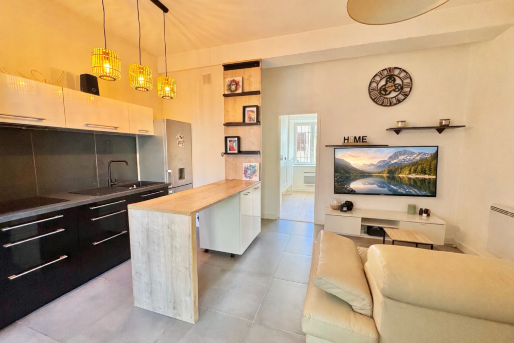 Appartement à OZOIR LA FERRIERE 33