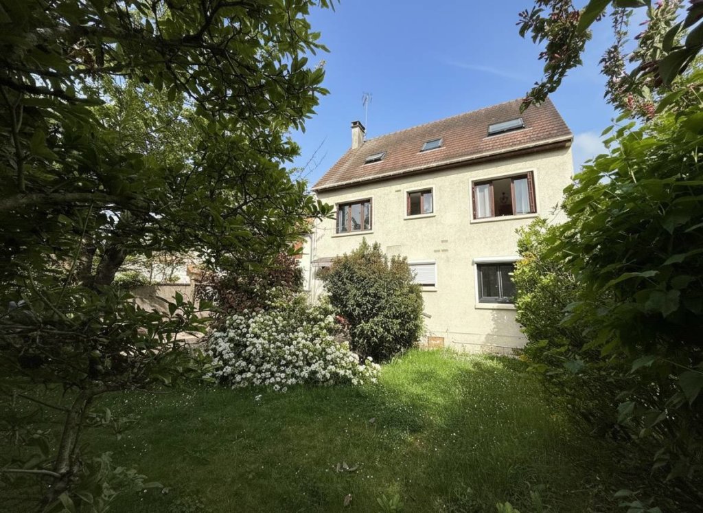 Maison à Pontault-Combault 155m²  1