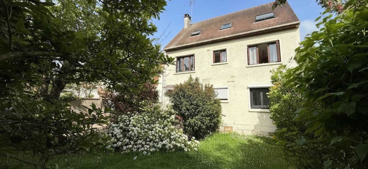 Maison à Pontault-Combault 155m²  1