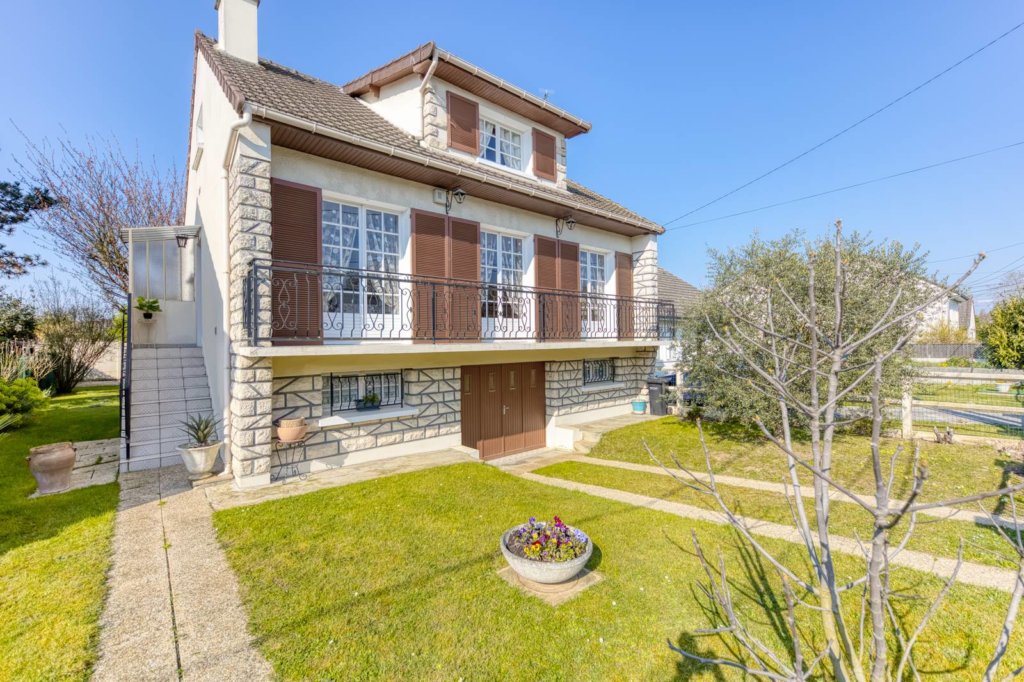 Maison à ROISSY EN BRIE 121