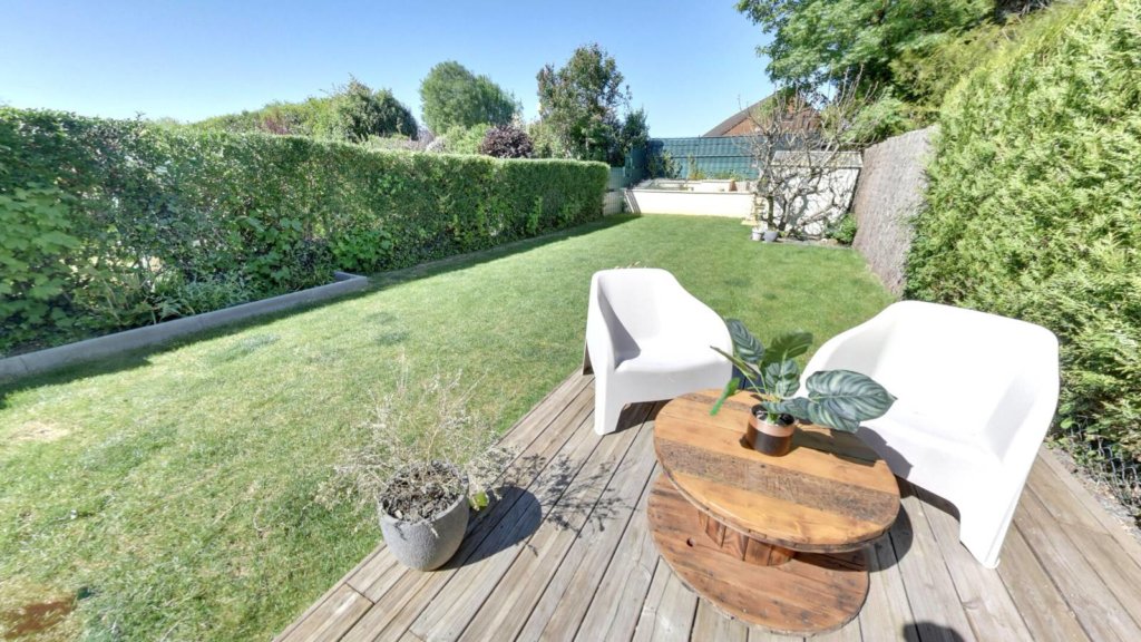 Maison à Roissy-en-Brie 95m²  1