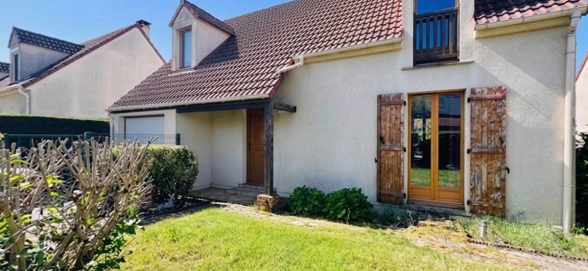 Maison à Roissy en brie 109m²  1