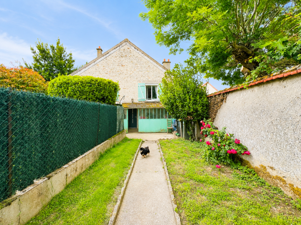 Maison à Fontenay-Trésigny 110m²  1