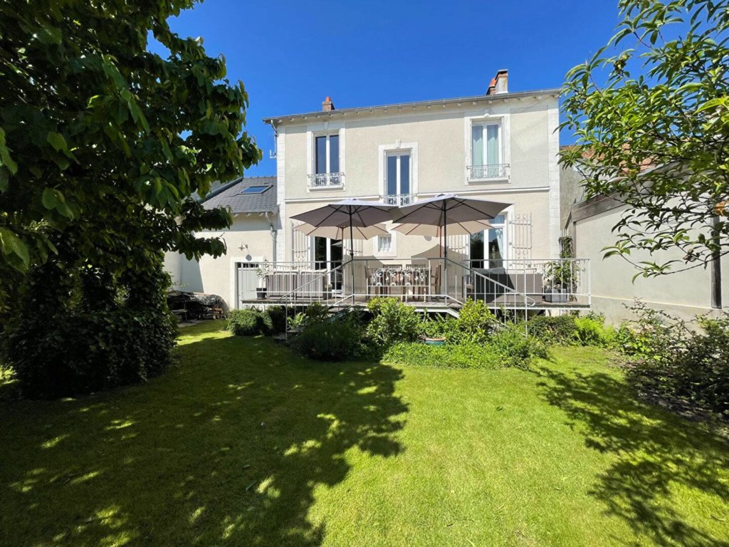 Maison à Grisy-Suisnes 166m²  1