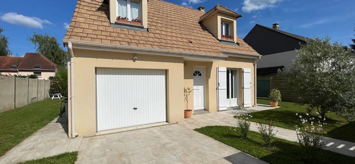 Maison à Chevry-Cossigny 82m²  1